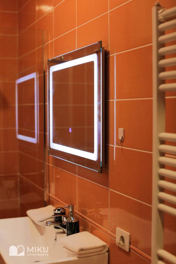 Miku Apartment - Perfect 1Bedroom At Komuna E Parisit Tirana Eksteriør billede